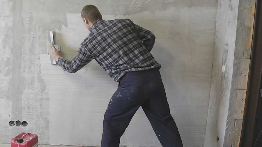 Как правильно покрасить бетонную стену