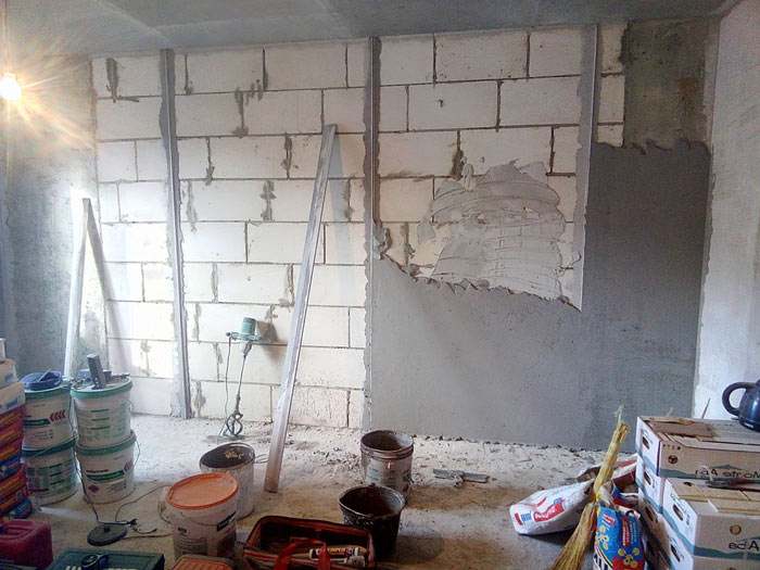 Оштукатуривание стен из пенобетона и газобетона
