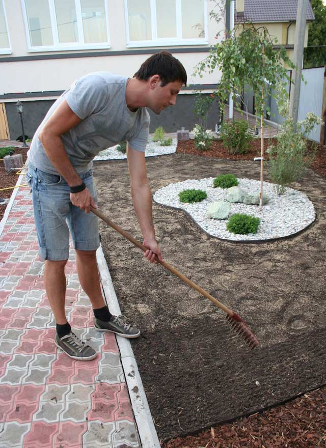 Подготовка газона
