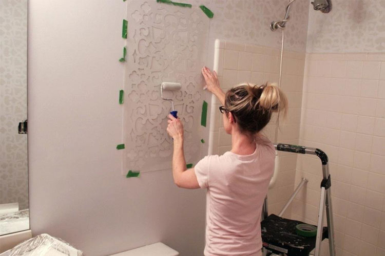 Покраска стен в ванной комнате вместо плитки