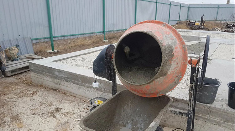 Приготовление бетона в бетономешалке пропорции